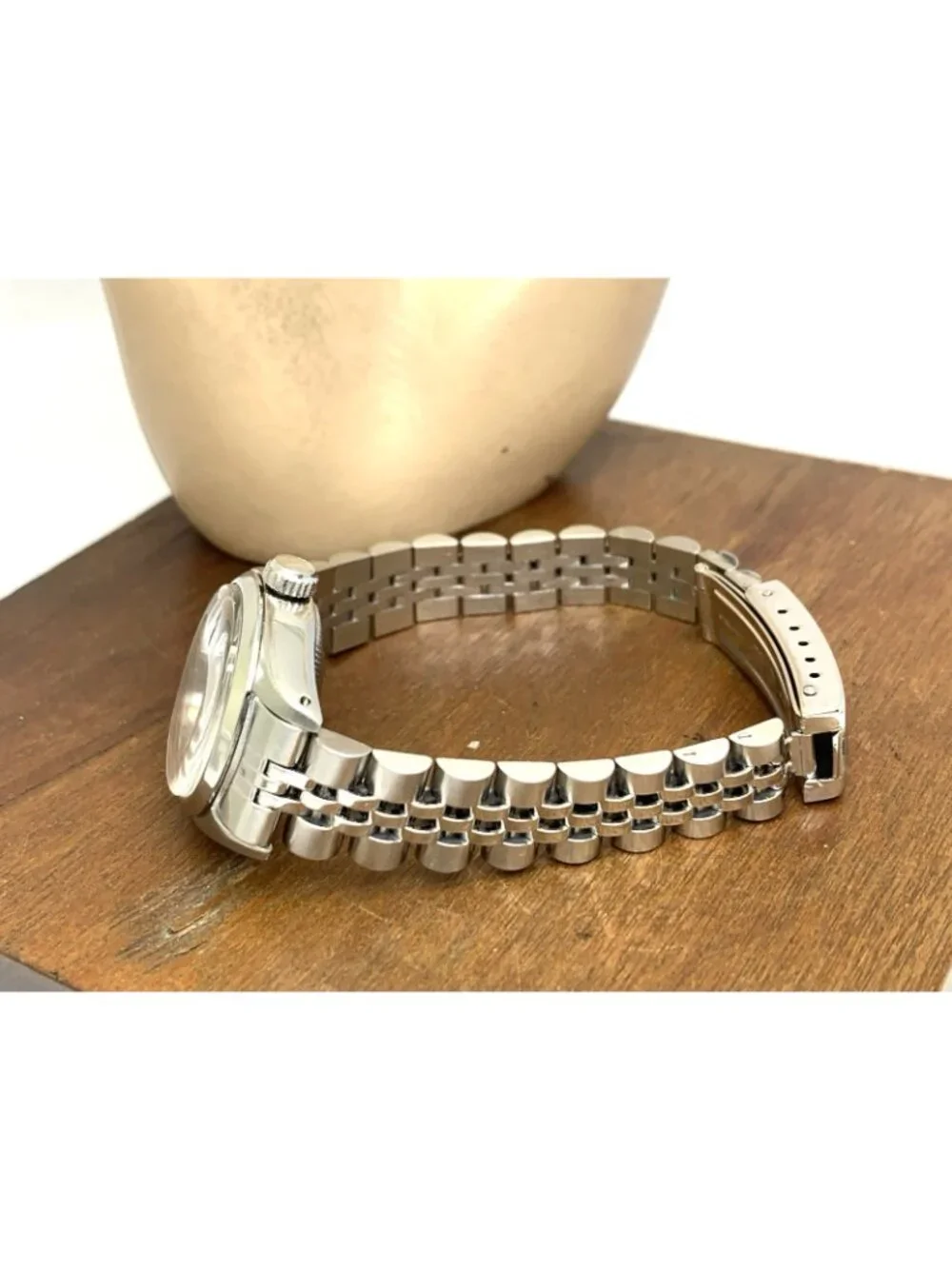 Rolex Women's Watch 2030 Oyster Perpetual Date Vintage 1982 Swiss Automatic 26mm